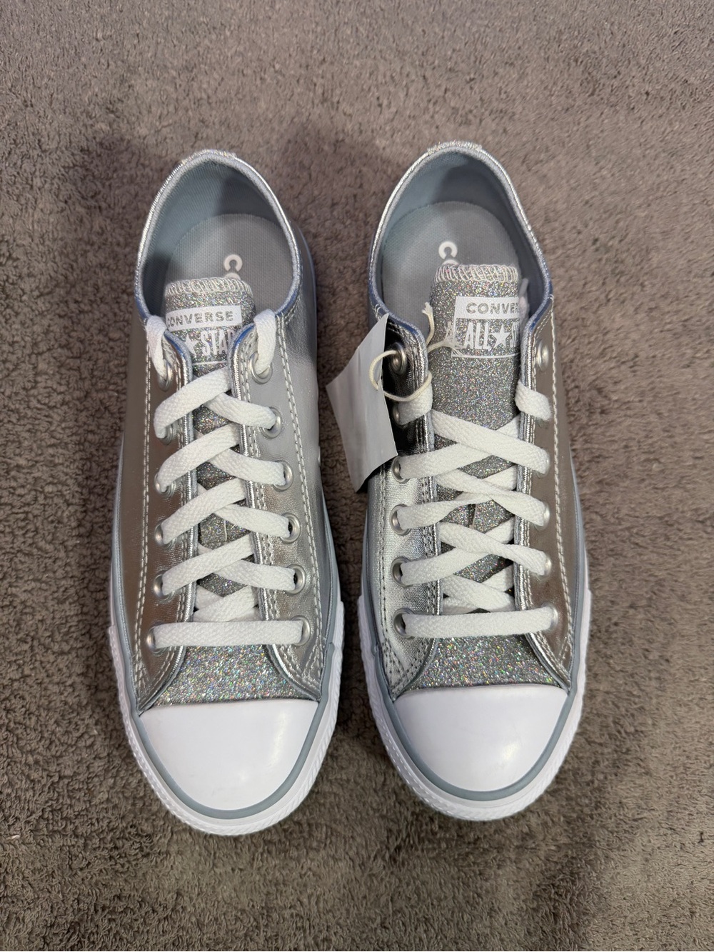 Converse 
Brand new - Picture 6 of 7